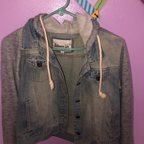 Jean jacket/ hoodie - Picture 2 of 3